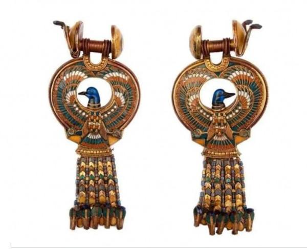 鴨子，身披落霞飛到尋常百姓家