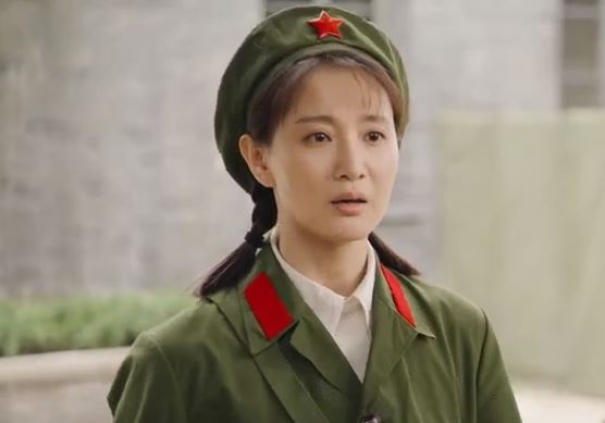 《王牌部隊》獲央媒點贊，老中青三代軍旅硬漢齊聚，個個威武霸氣