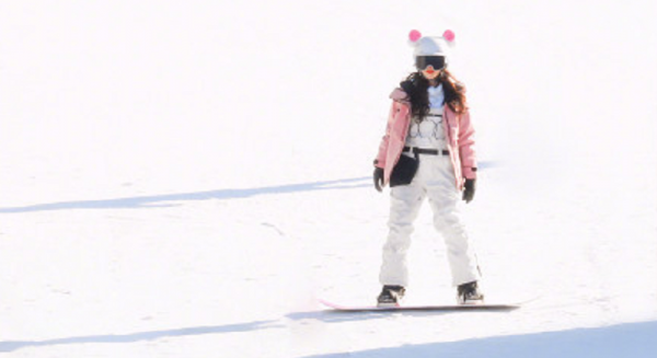 《超有趣滑雪大會》官宣，“超滑家族”很帶感，看小白們雪中逆襲