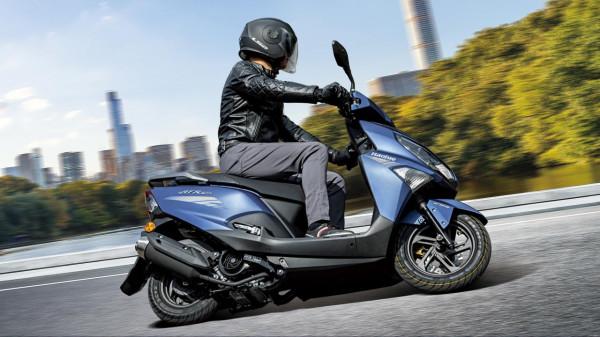 新大洲本田裂行125和豪爵AFR125，哪個更好一些？