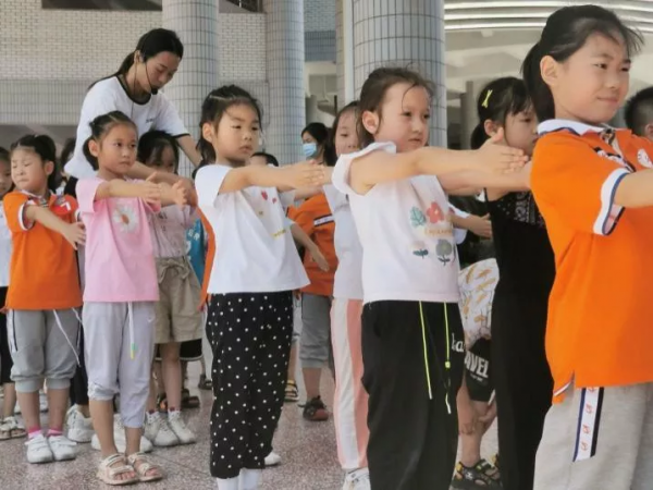 重慶大學城第一小學校小豆包成長記 重慶大學城第一小學校小豆包成長記