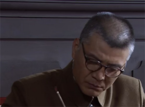 86年劉伯承去世，鄧公悲痛萬分，看到治喪委員會名單卻大怒