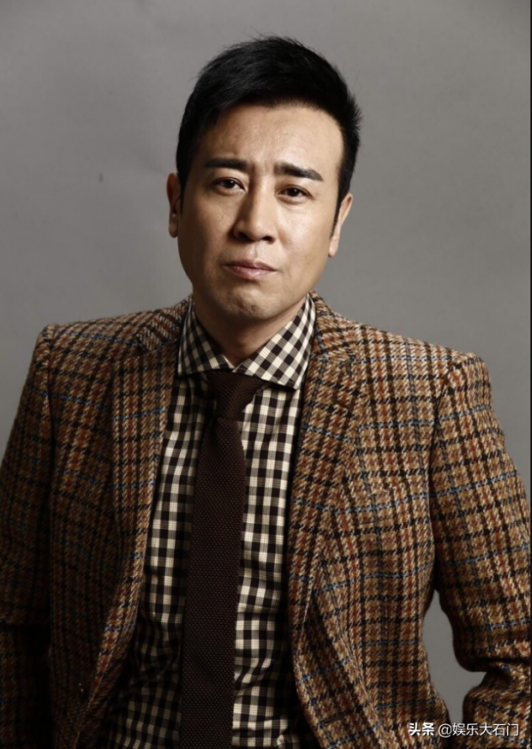 帶貨賣慘不配一聲“老戲骨”，5位有風骨的老演員，堪稱“清流”