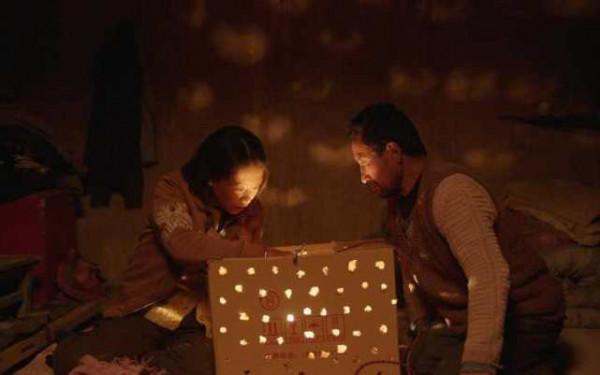 《隱入塵煙》茶米油鹽的點滴之間，盡是主人公相扶相守的溫情