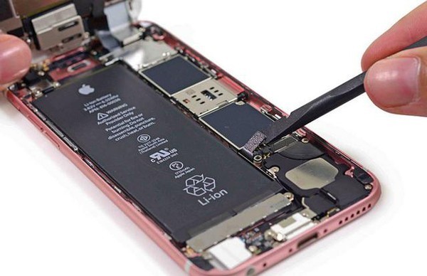 2K就能組裝iPhone13？外版黑解卡貼機究竟水多深