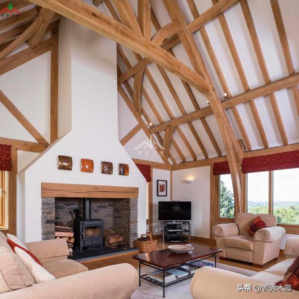 以木為主體框架，石材為牆，這才是真正的鄉村田園風格木別墅木屋