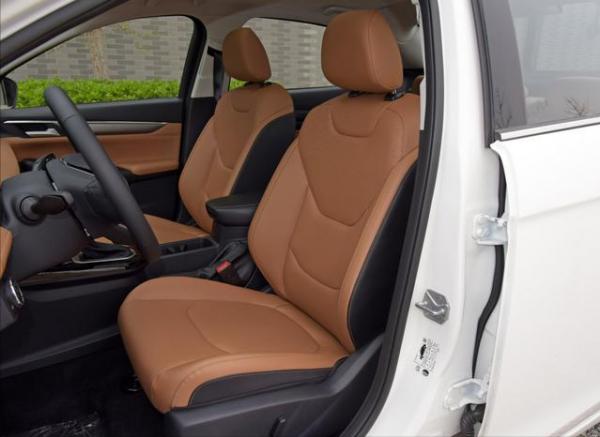 10萬元家轎好選擇 大眾寶來和福特福睿斯,誰更值得推薦? 10萬元家轎好選擇 大眾寶來和福特福睿斯,誰更值得推薦?