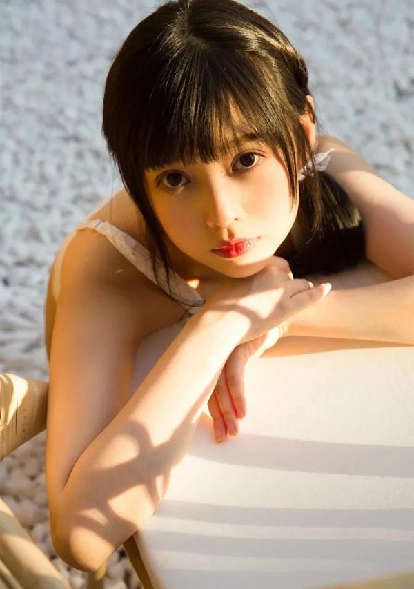 網路紅人：鍾曼菲