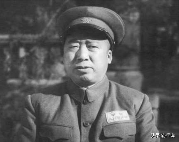1955年授銜，“評銜不授銜”的21人名單，滕代遠地位很特殊