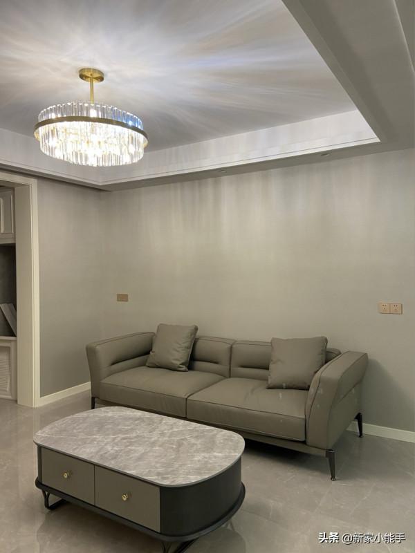 新房終於添置傢俱，越來越像一個家，時尚大氣，一家人都滿意