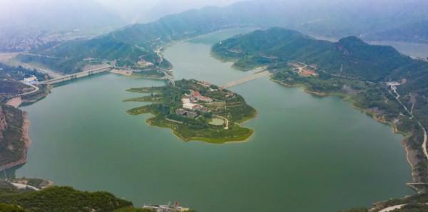 高山平湖水瀉湖 高山平湖水瀉湖