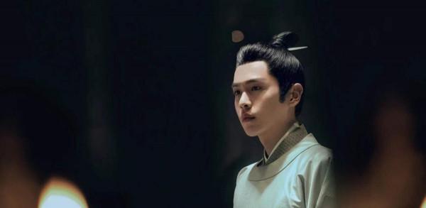 謝謝央視，謝謝郭京飛！讓我一口氣刷6集新劇，一晚上不用換臺