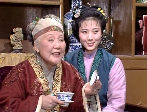 “豬八戒丈母孃”是87紅樓賈母第一人選,幸好她忙,李婷才有機會 “豬八戒丈母孃”是87紅樓賈母第一人選,幸好她忙,李婷才有機會