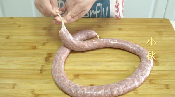 豬肉脆皮腸，想吃就自己在家做，告訴你比例，做一次吃3月沒問題