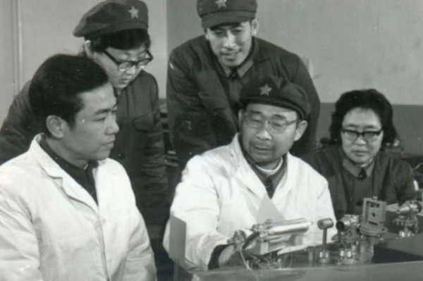 抹平中美20年差距!破解“錢學森密碼”,鐳射陀螺奠基人高伯龍 抹平中美20年差距!破解“錢學森密碼”,鐳射陀螺奠基人高伯龍