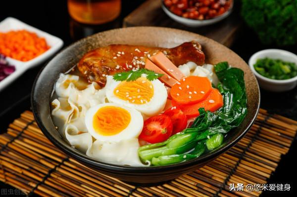 瘦子如何增肌增重?3個飲食方法,配合訓練和睡眠,擁有肌肉身材 瘦子如何增肌增重?3個飲食方法,配合訓練和睡眠,擁有肌肉身材