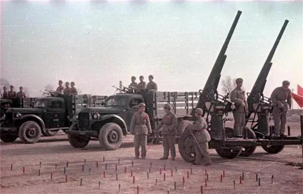 解放軍9名偵察兵喬裝巡邏隊,巧用口令直搗敵巢,活捉國民黨師長 解放軍9名偵察兵喬裝巡邏隊,巧用口令直搗敵巢,活捉國民黨師長