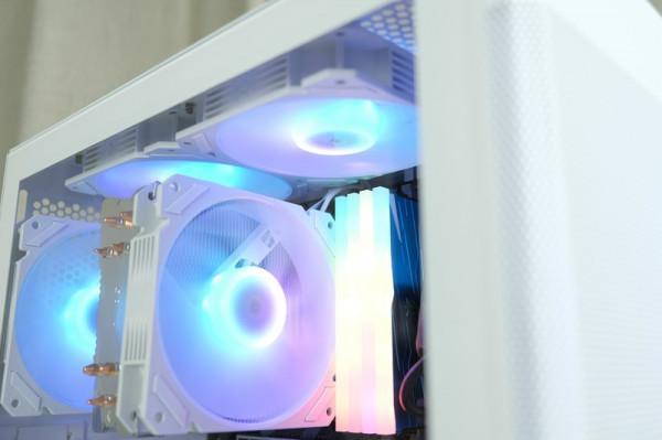 新年新氣象，中端平面設計主機 i5+32G+先馬易大師S1雪裝版上機