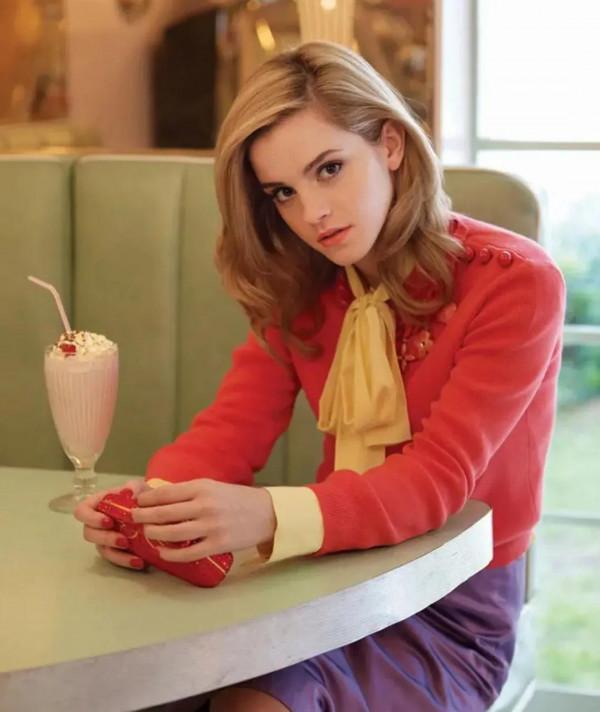 《哈利波特》女主角扮演者艾瑪·沃森 《哈利波特》女主角扮演者艾瑪·沃森