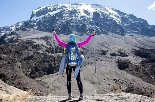 虎年春節的儀式感 &vert; 年初一登頂乞力馬紮羅 &vert; 肯亞山