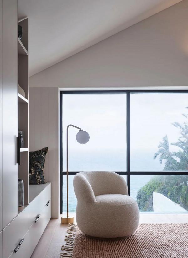 59歲中年夫妻的退休生活:屋子裡海天一色,將生活過成詩,太美了 59歲中年夫妻的退休生活:屋子裡海天一色,將生活過成詩,太美了