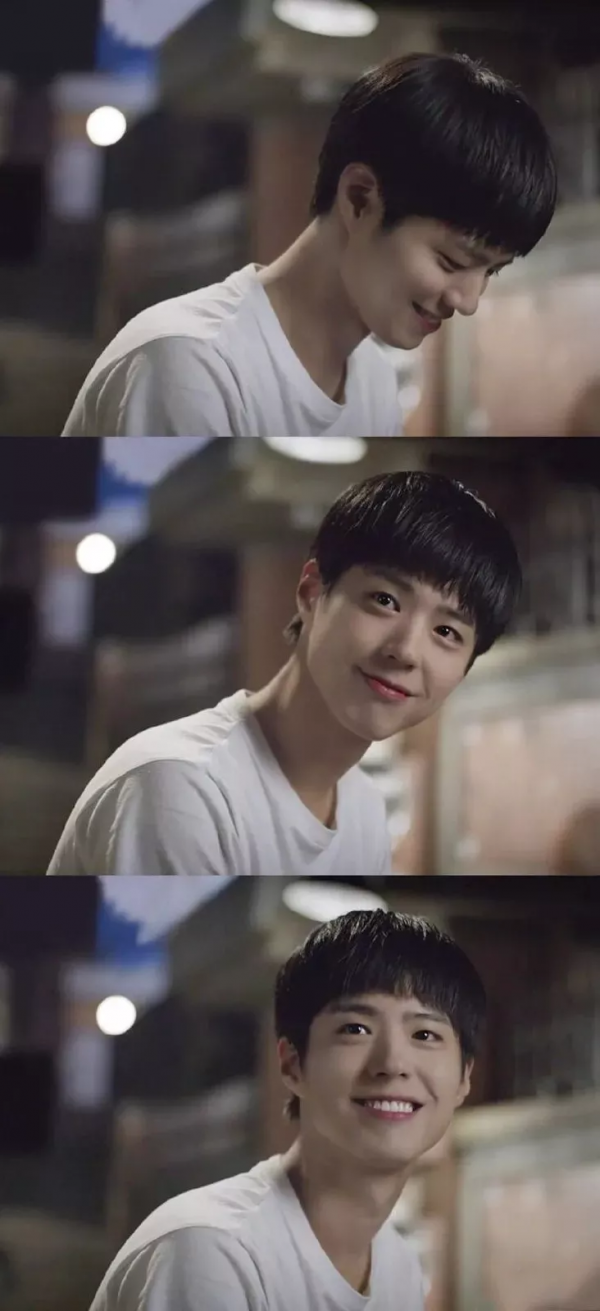 來咯來咯 漂亮的桌布來咯 | 一起去看海嗎？