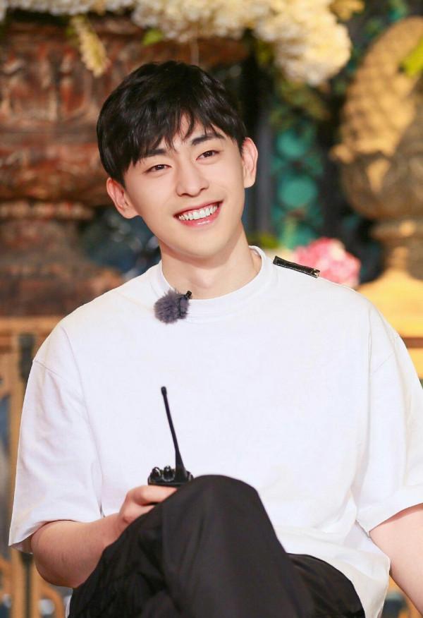 公鈺涵一朝夢碎！鄧倫被查牽出幕後大佬，郭敬明為何損失慘重？