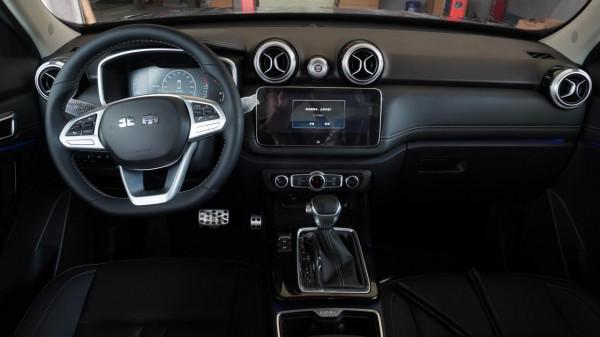 穩重大氣硬派當道！新款北京越野BJ30到店實拍