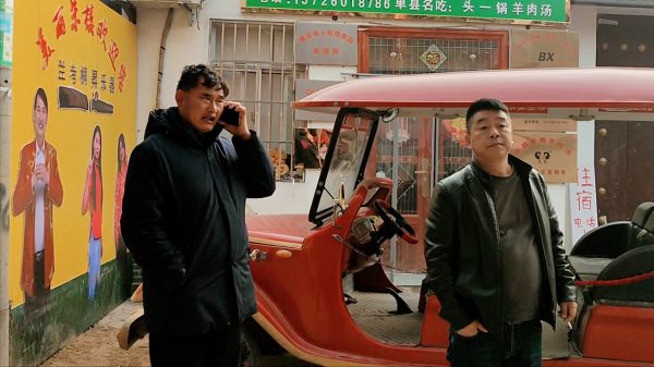 假如我是大衣哥,我會七問陳亞楠:結婚不到半年為何要賣掉婚房 假如我是大衣哥,我會七問陳亞楠:結婚不到半年為何要賣掉婚房