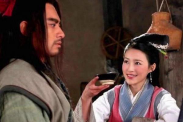 武松很強？他是主角光環太強，此2人並不強，卻能輕鬆取他性命