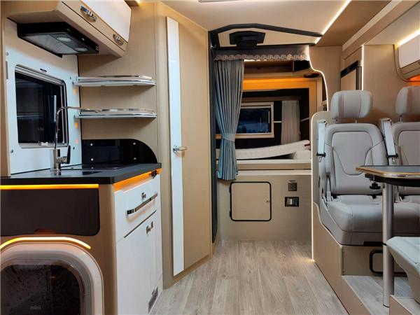 鉑馳進口帕亞尼房車,升級行車安全內飾舒適豪華 鉑馳進口帕亞尼房車,升級行車安全內飾舒適豪華