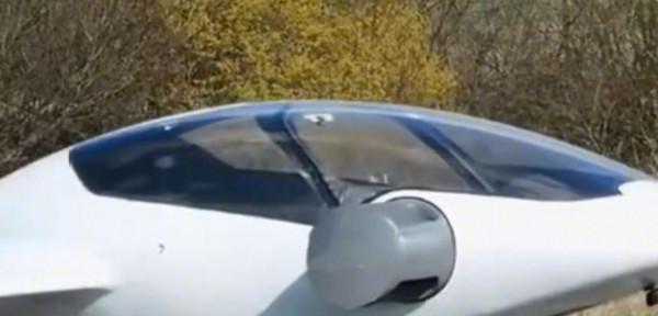 大學生髮明一款飛行，汽車集一身的交通工具！騰訊表示：我投資