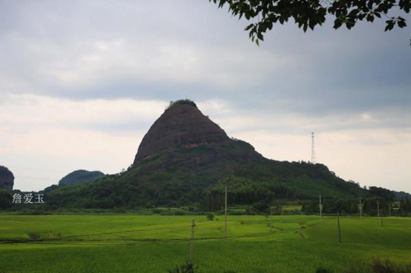 江西弋陽旭光幸福村，家家住洋房戶戶領工資，風景如畫少有人知