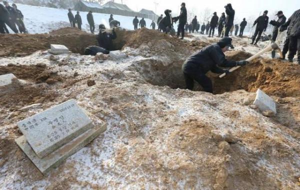 “朝鮮戰爭”爆發71年後,韓國為什麼還在交還志願軍遺骸? “朝鮮戰爭”爆發71年後,韓國為什麼還在交還志願軍遺骸?