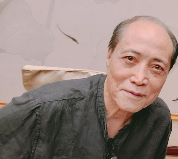 李連杰86歲岳父罕露面,五官跟利智太相似,低調演戲不提女兒女婿 李連杰86歲岳父罕露面,五官跟利智太相似,低調演戲不提女兒女婿