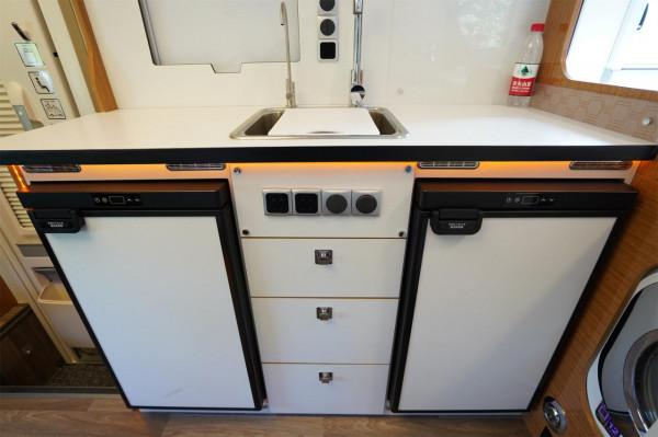 雙層地板的房車？國產房車大升級！羅曼特斯C100橫床版房車