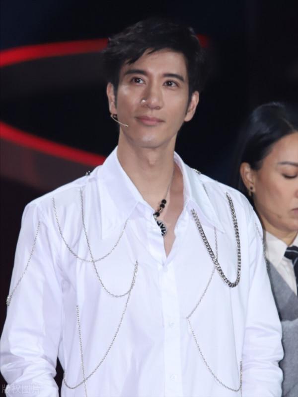 王力宏事件其實他早就在這些歌裡說過