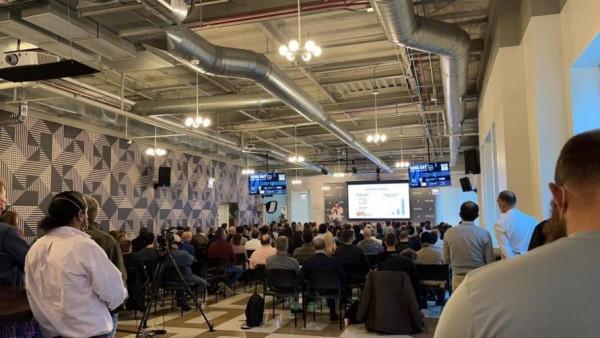 集才華與美貌於一身的21歲創業公司CEO蘇芮