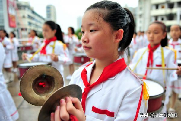 湖南盲人歌手劉賽：因蛋黃派和男友結緣，軍人丈夫願意捐獻眼睛