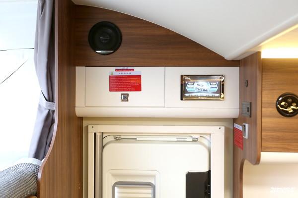 宇通新品，少見的佈局！適合三口家庭假期出遊的單拓展房車