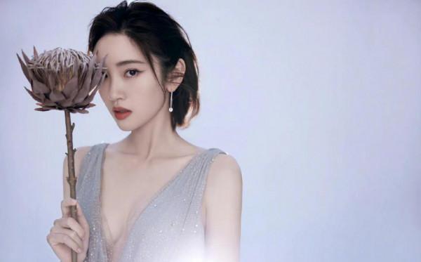 唐藝昕說婚姻裡要有自己的圈子和空間 唐藝昕說婚姻裡要有自己的圈子和空間