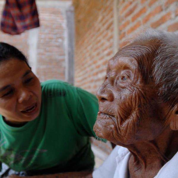 4年前，印尼一名146歲的老翁去世，官方承認他的年齡，吉尼斯不認