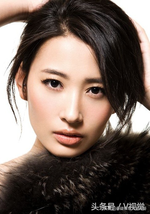 《告密者》10年柳雲龍、張嘉益諜戰劇封神,5女主卻基本淡出銀幕 《告密者》10年柳雲龍、張嘉益諜戰劇封神,5女主卻基本淡出銀幕