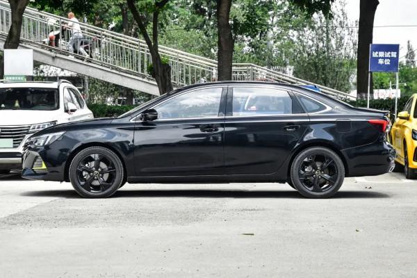 解讀次頂配，榮威i6 MAX自動爽酷天幕版效能不俗