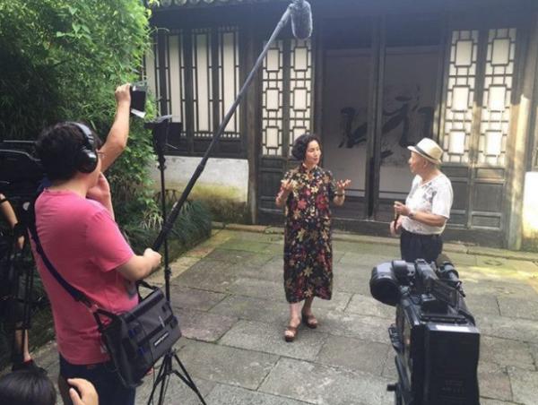 徐俐：2婚攜兒嫁名門，曾被公婆嫌棄強勢，憑什麼成功“上位”？