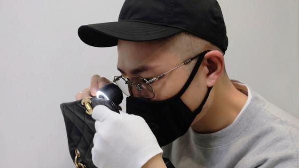 小花奢侈品:直播電商平臺裡的二手奢侈品頭部品牌 小花奢侈品:直播電商平臺裡的二手奢侈品頭部品牌