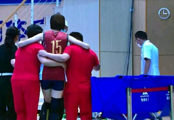 遺憾！中國女排又1國手崴腳受傷離場，情況嚴重天津女排奪冠難了