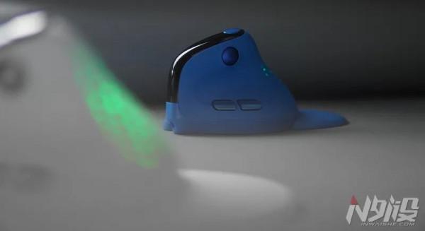 多彩M618XSD探索者垂直人體工學無線滑鼠圖賞