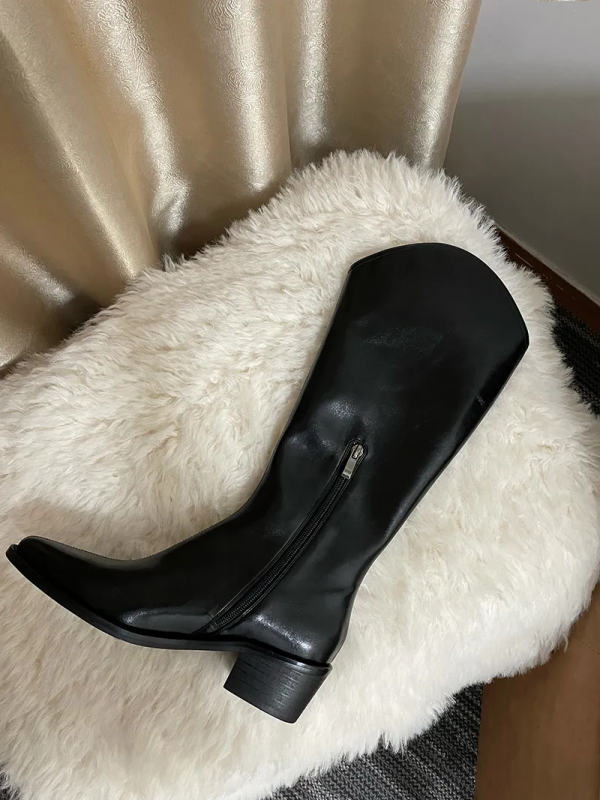 與時髦之間只差一雙西部騎士靴 與時髦之間只差一雙西部騎士靴