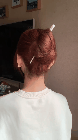 別再披頭散髮了!這幾款顯高吸睛的髮型,氣質又撩人 別再披頭散髮了!這幾款顯高吸睛的髮型,氣質又撩人